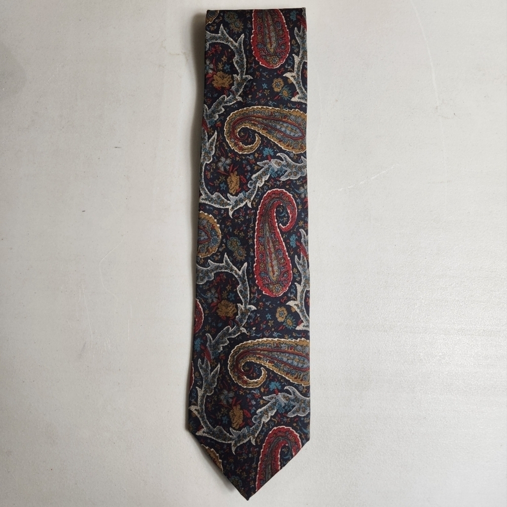 Geoffrey Beene Navy Multicolor Paisley/Floral 100% Silk Tie